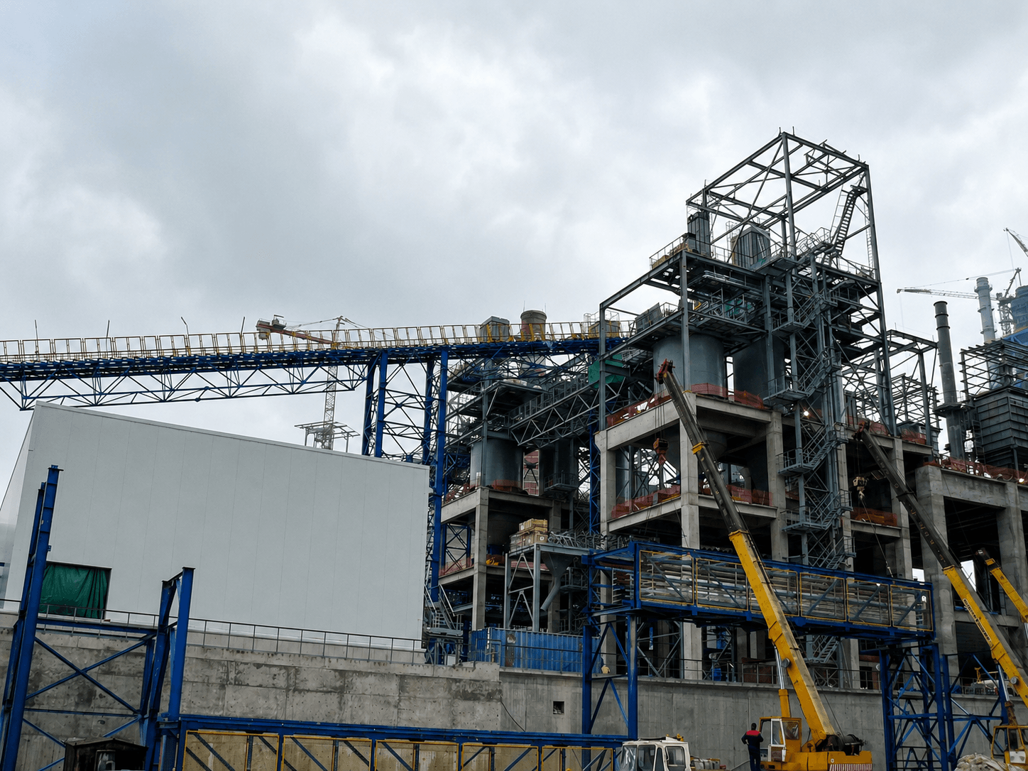 Capacidades industriais do ISF Group em contexto de execução